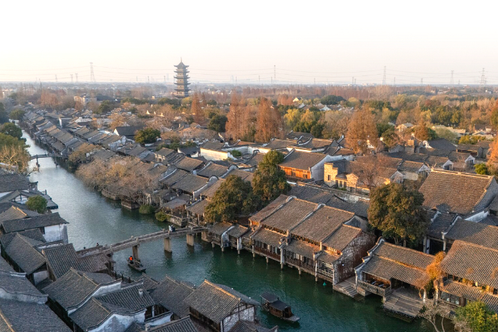 상하이 근교 우전 수향마을 야경 당일투어 [왕복 전용차량, 한국어 가이드, 동책 서책 입장권, 유람선 포함]